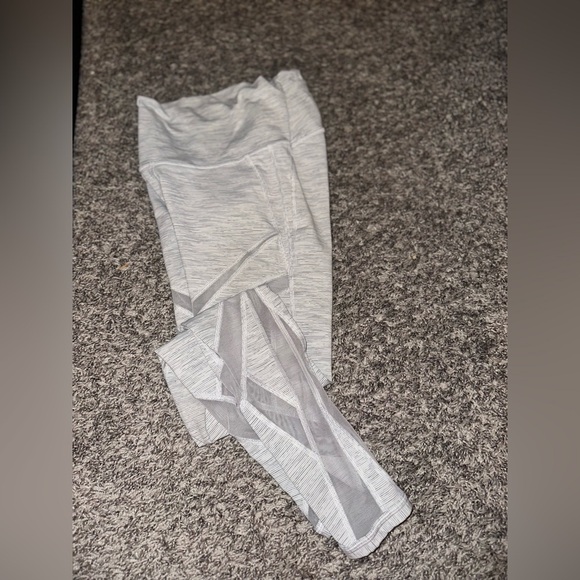 Women’s Lululemon Wunder Under High-Rise
Tight *Mesh 28" Size 4 - Picture 13 of 13